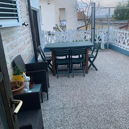Lejlighed Svarchi Posizione Tranquilla E Riservata Marcelli